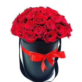 25 красных Роз в коробке, 40 см