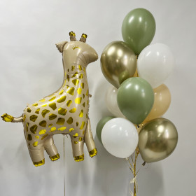 Композиция из шаров с жирафом