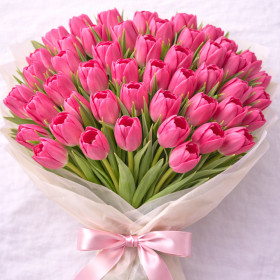 Букет из 61 розового тюльпана