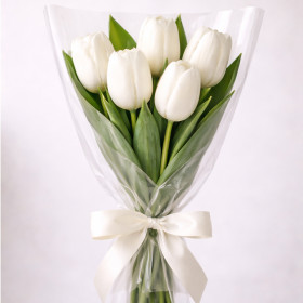 Букет из 5 белых тюльпанов