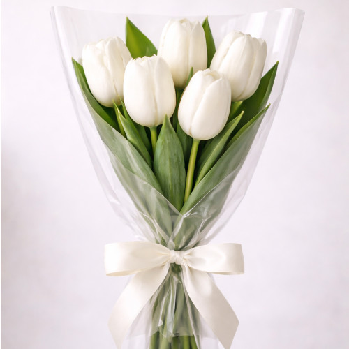 Букет из 5 белых тюльпанов