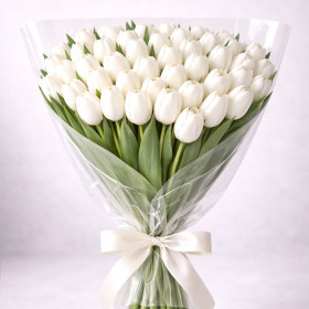 Букет из 40 белых тюльпанов