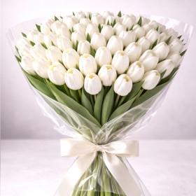 Букет из 50 белых тюльпанов