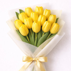 Букет из 15 желтых тюльпанов