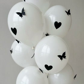 Фонтан из шаров "Черно-белая любовь", с бабочками