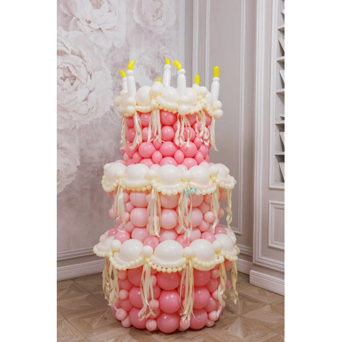 Торт-фигура из воздушных шаров со свечками