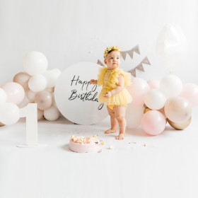 Фотозона из шаров "Нежный годик"