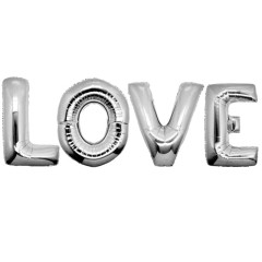 Надпись "LOVE" из серебряных букв