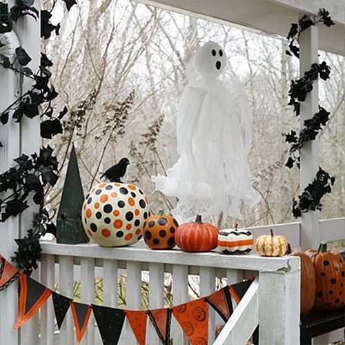 Как украсить дом на Хэллоуин атмосферные декорации, которые приятно удивят гостей. Politeka