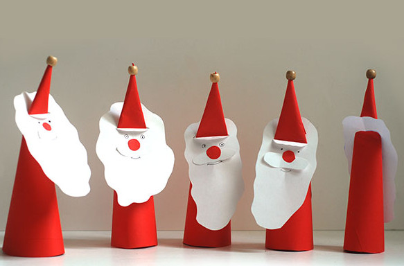 2. Дед Мороз – простая фигурка из бумаги