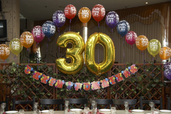 30 лет из фольгированных шаров